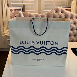 LATGE LOUIS VUITTON SHOPPING BAG FROM CAPRI ITALLY